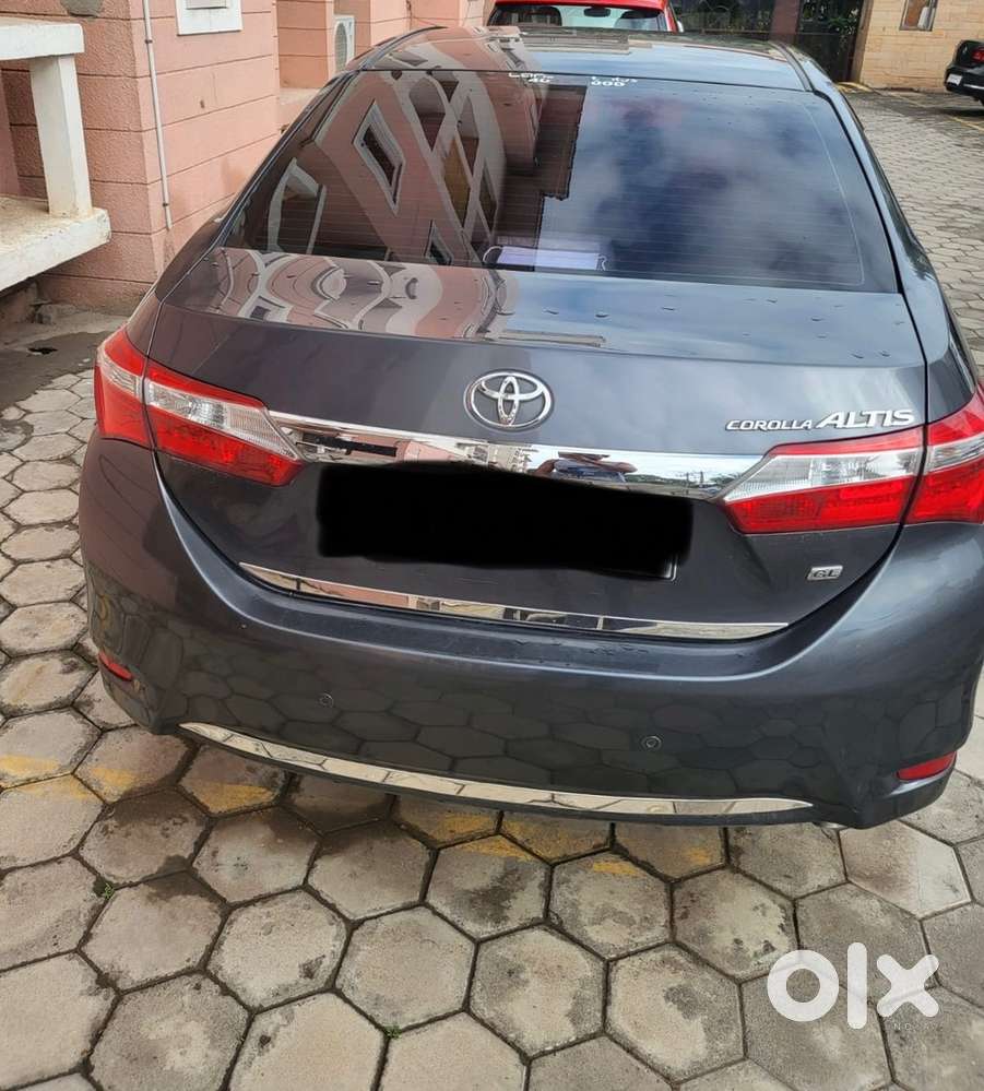 Toyota Corolla Altis 2015 Petrol Well Maintained