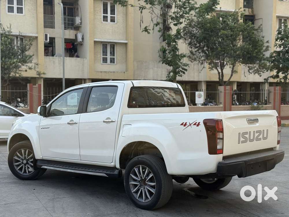 Isuzu V-cross Z 4x4 Mt, 2019, Diesel