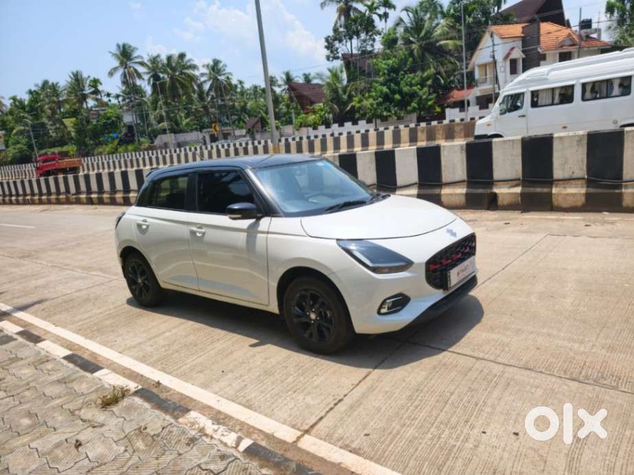 Maruti Suzuki Swift Zxi Plus Dual Tone, 2024, Petrol