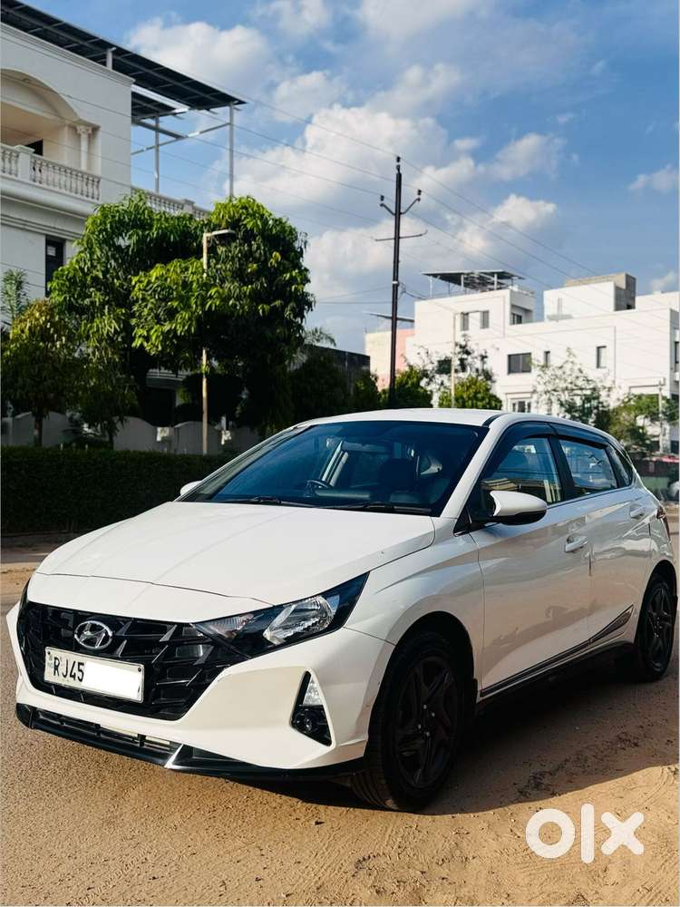 Hyundai I20 Sportz 1.2 Ivt Dual Tone, 2021, Petrol