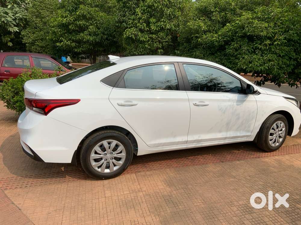 Single Owner Hundai Verna For Sell