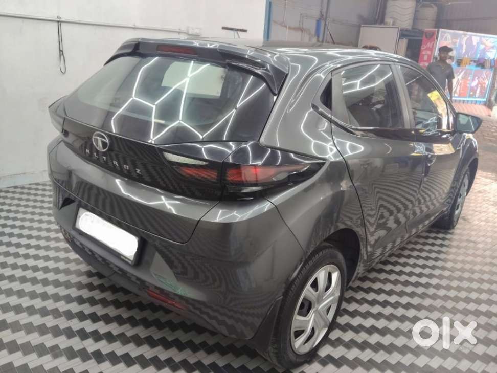 Tata Altroz 1.2 Xm Plus, 2022, Petrol