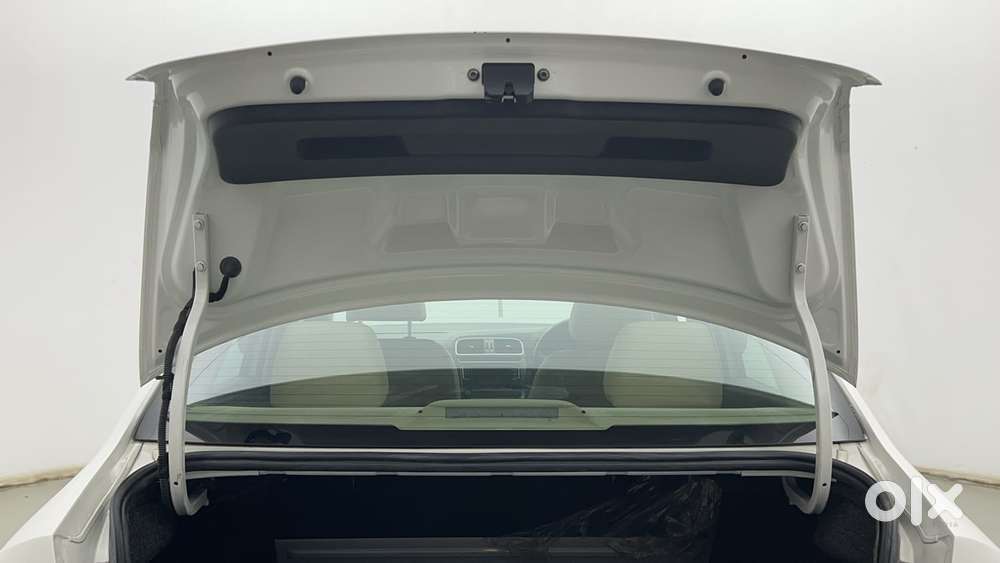 Volkswagen Vento Petrol Highline At, 2021, Petrol