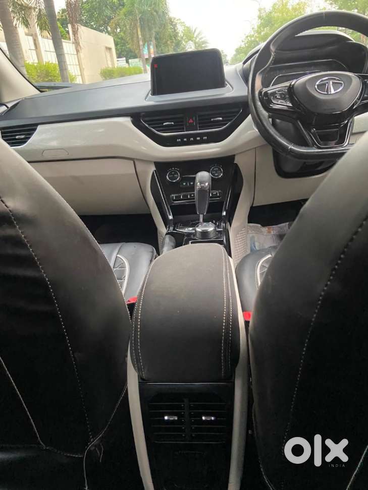 Tata Nexon, 2022, Petrol