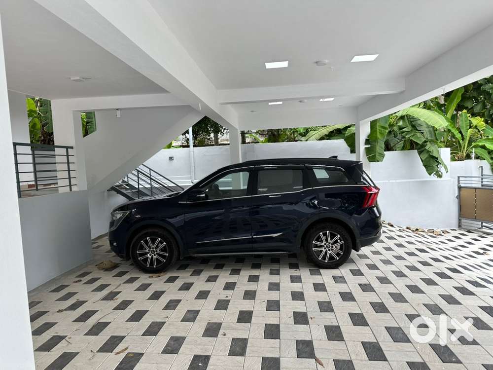 Xuv700 2022 Ax7l At Diesel 27000 Km Driven