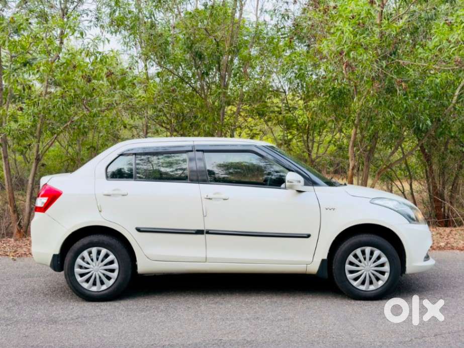 Maruti Suzuki Dzire 1.2 Vxi, 2016, Petrol