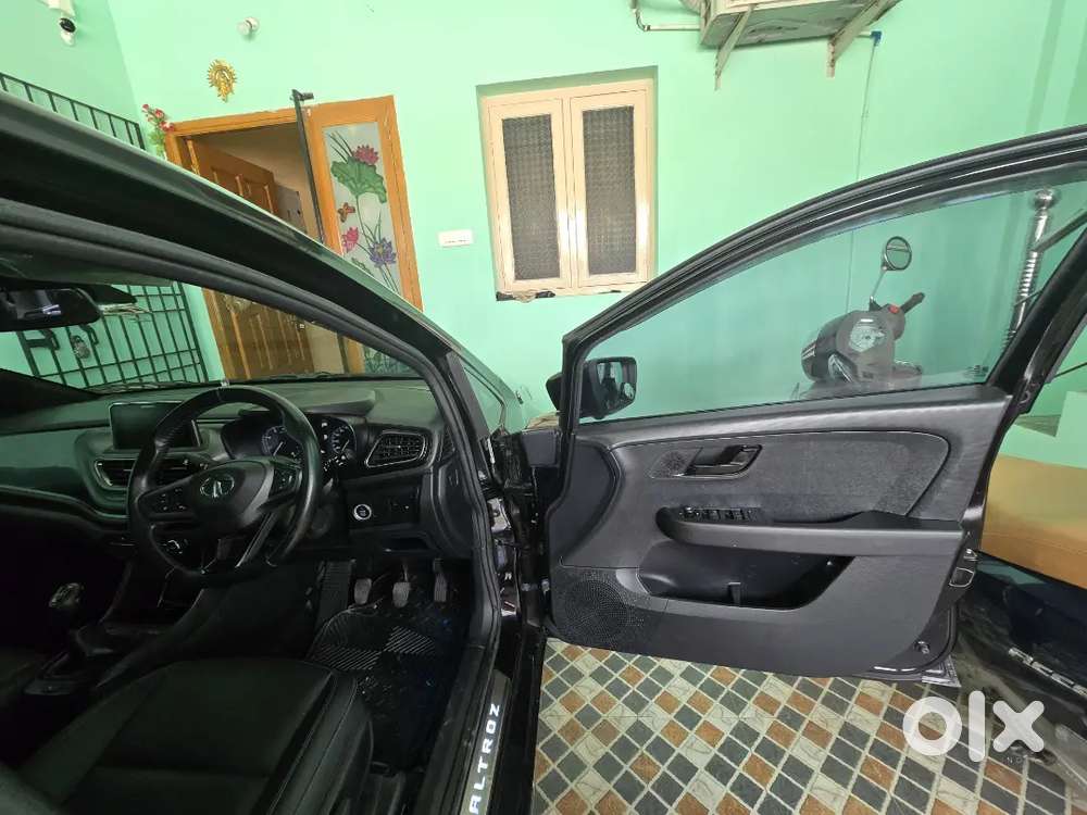 2022 Tata Altroz Xt Petrol ‘dark Edition’  28,000 Kms  Rti Protected