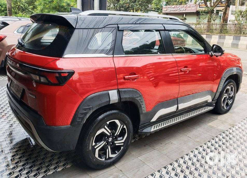 Maruti Suzuki Brezza 1.5 Zxi Smart Hybrid Dual Tone, 2023, Petrol
