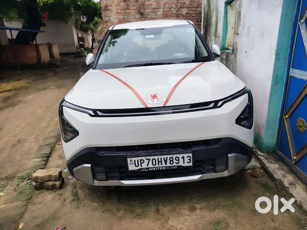 Kia Carens Clavis 2025