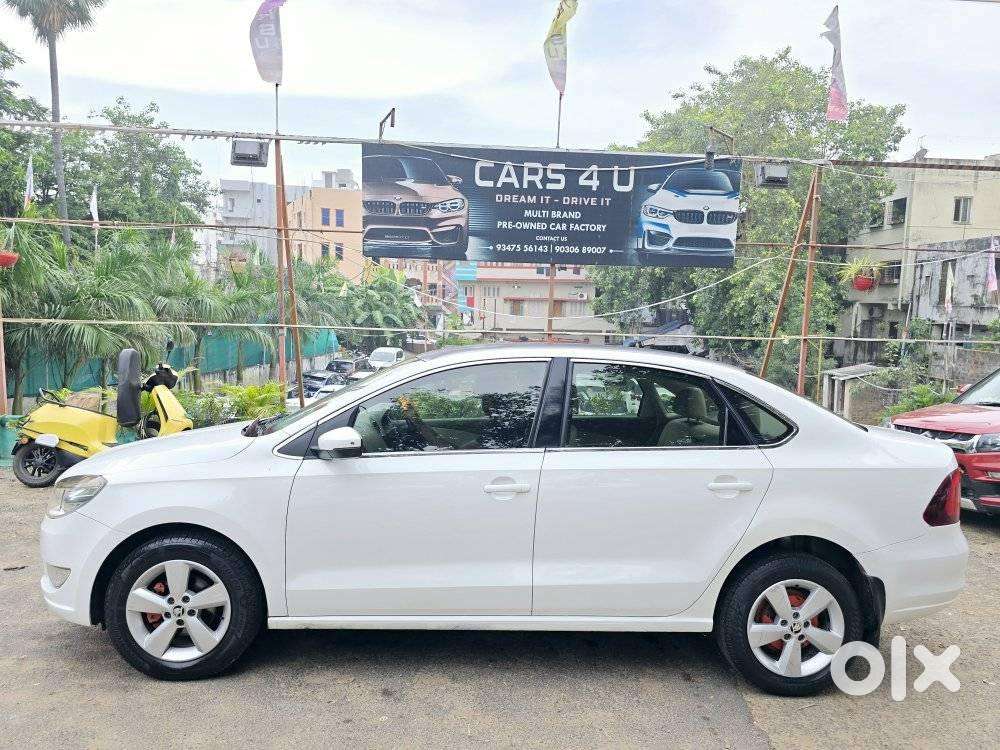 Skoda Rapid [2016-2020] 1.5 Style Plus Tdi At, 2016, Diesel