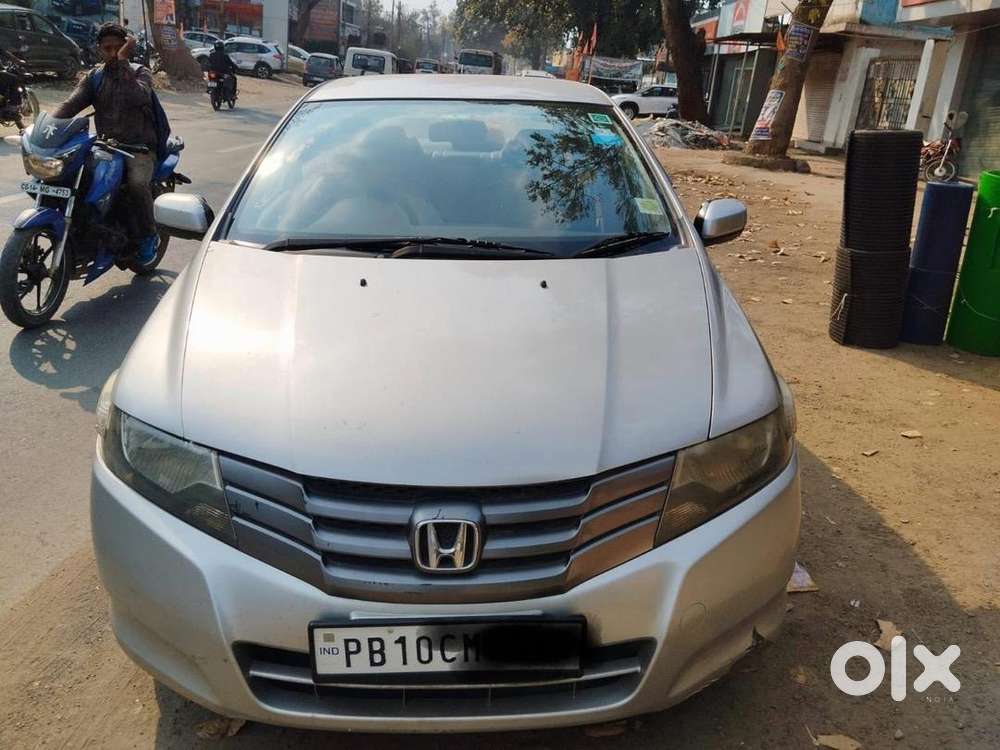 Honda Petrol Car 2009