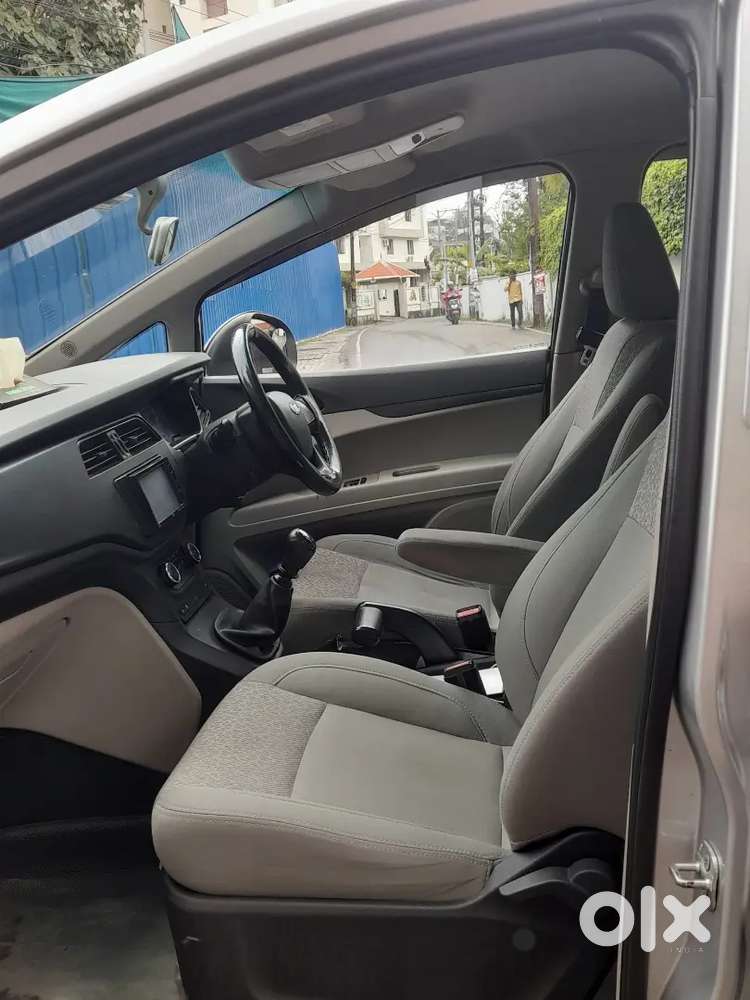 Well Maintained Mahindra Marazzo For Sale
