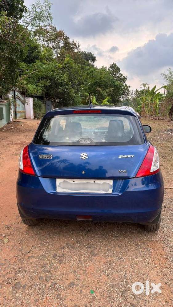 Maruti Suzuki Swift Vxi + Manual, 2012, Petrol