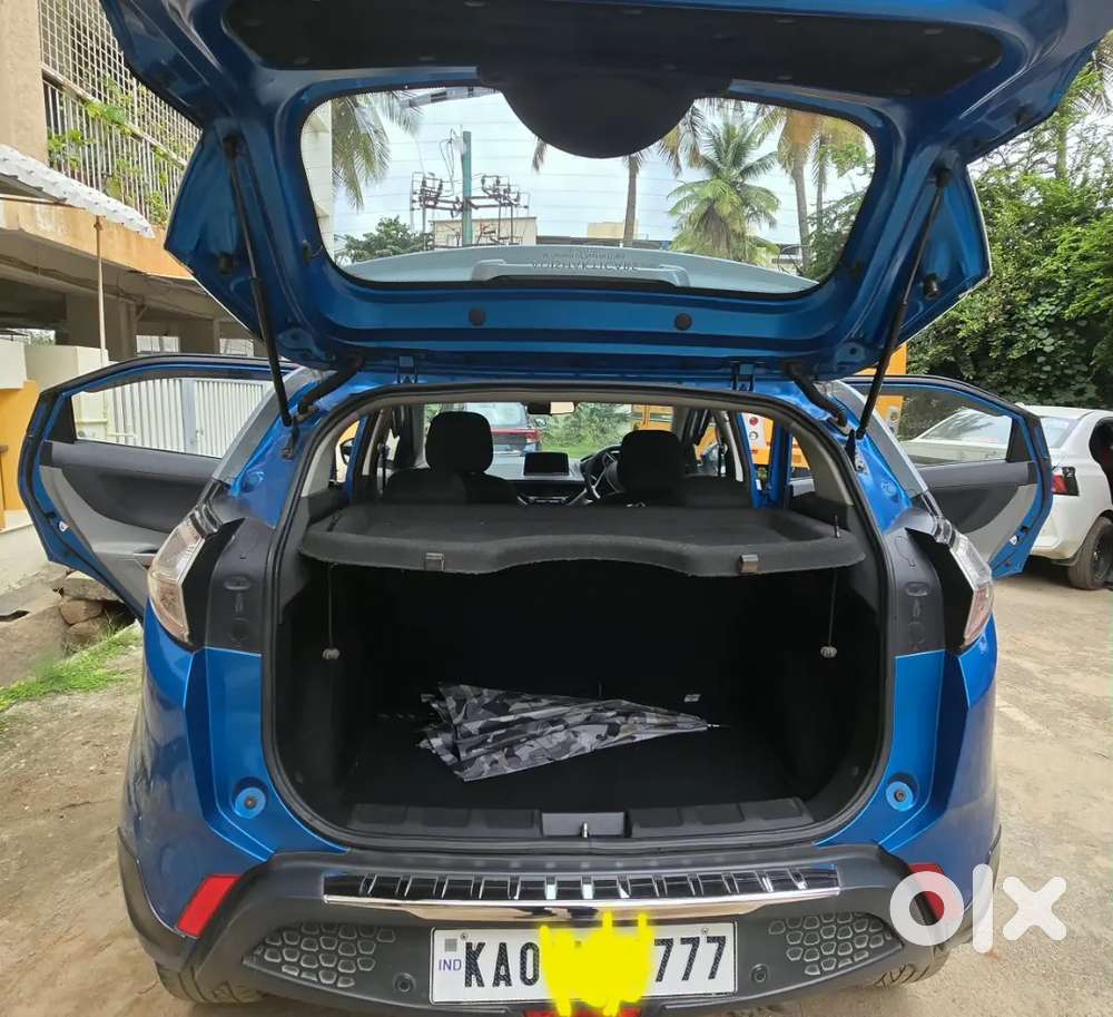 Tata Nexon Xz+ Diesel Manual Blue Grey Jan 2018 Single Driver,