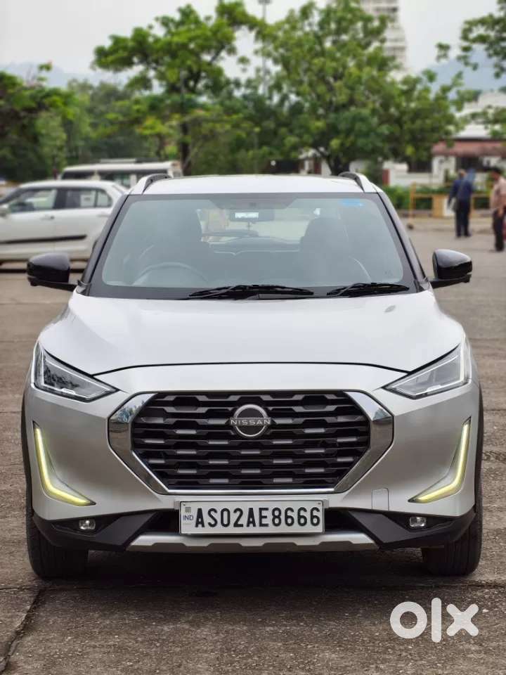 Nissan Magnite 1.0 Xv Premium, 2021, Petrol
