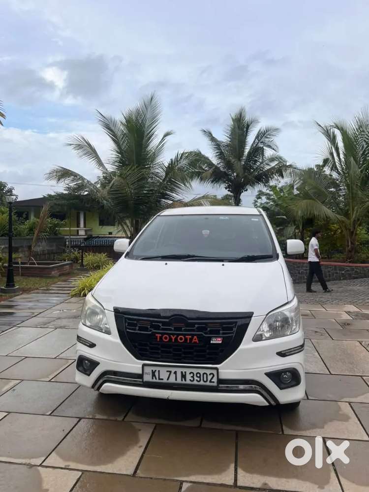 Toyota Innova 2.5 Gx 2015
