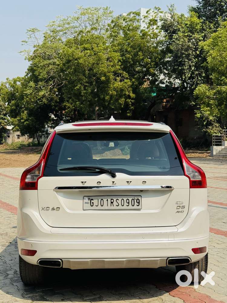 Volvo Xc60 D5 Awd Automatic, 2016, Diesel