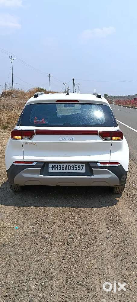 Kia Sonet 1.2 Htk 2023 Model Showroom Condition