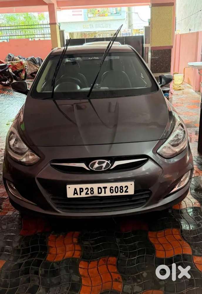 Hyundai Verna 2013 Petrol 75000 Km Driven