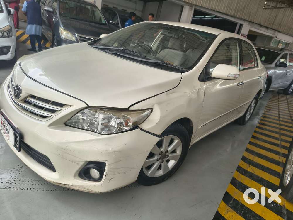 Toyota Corolla Altis, 2013, Petrol