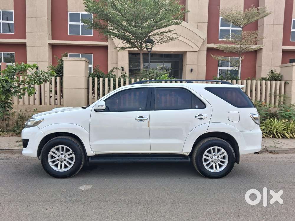 Toyota Fortuner 3.0 4x2 Automatic, 2012, Diesel