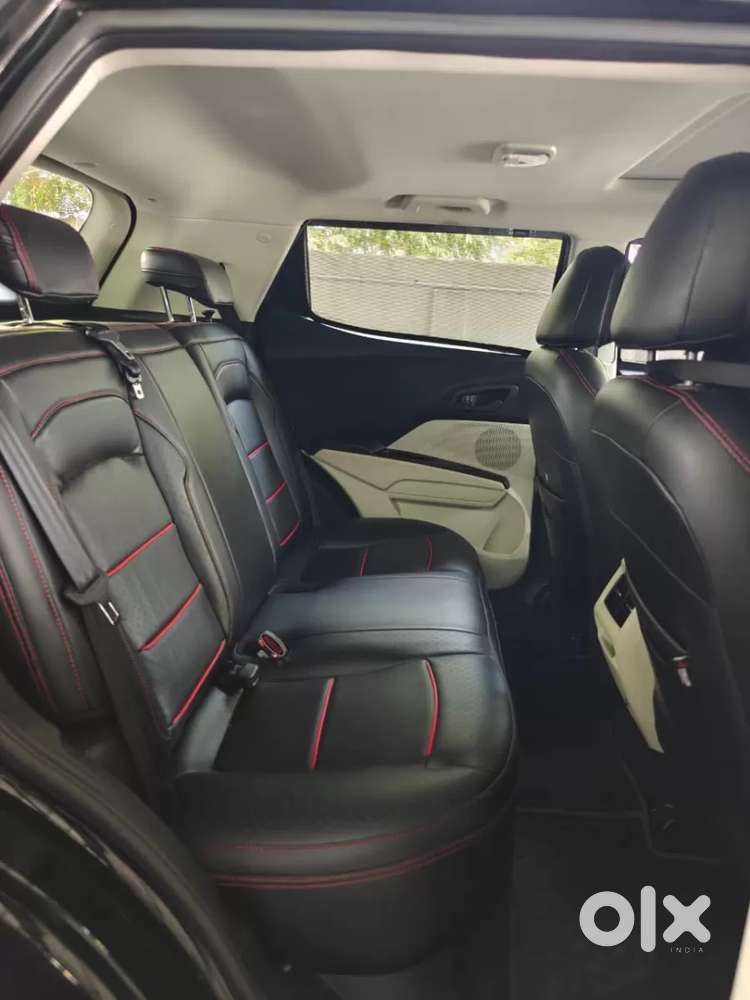 Mahindra Xuv 3xo, 2025, Petrol