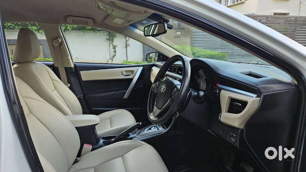 Toyota Corolla Altis Vl At, 2015, Petrol