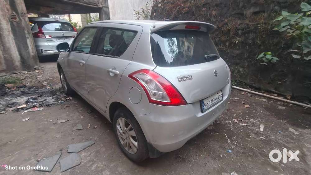 Maruti Suzuki Swift Zxi, 2011, Petrol