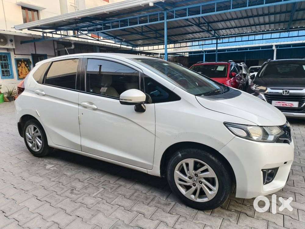 Honda Jazz V Mt Privilege, 2016, Petrol