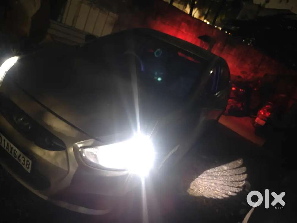 Hyundai Verna 2011 Cng & Hybrids 130000 Km Driven