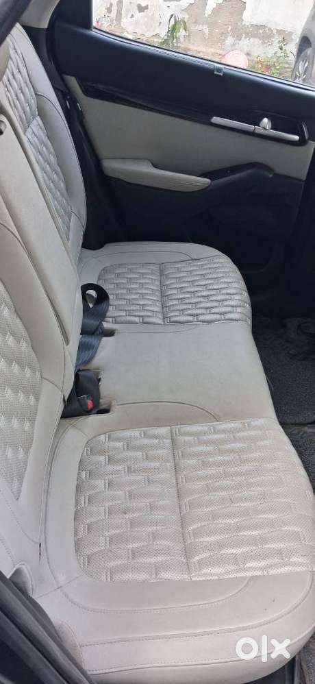 Kia Seltos, 2023, Petrol