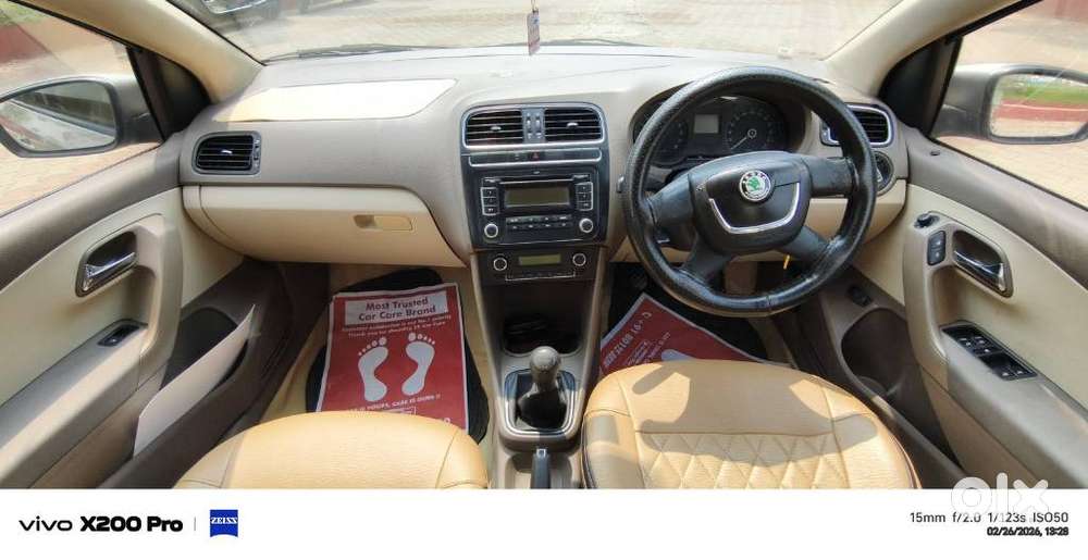 Skoda Rapid Elegance 1.6 Tdi Cr Manual, 2012, Diesel