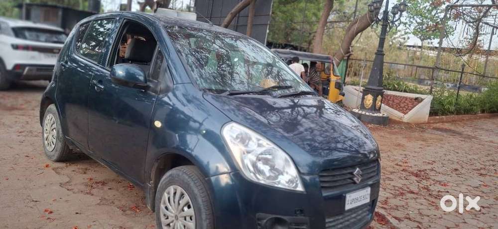 Maruti Suzuki Ritz Lxi, 2011, Petrol