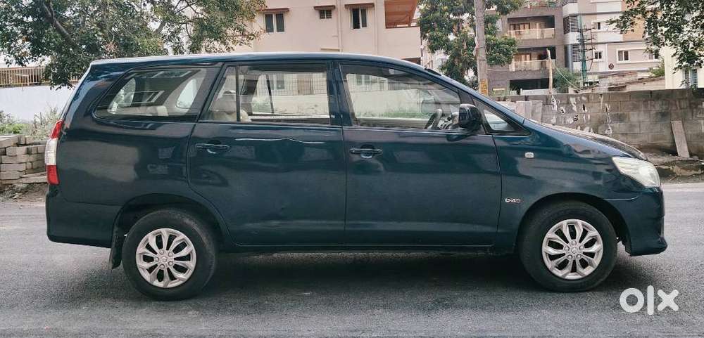 Toyota Innova 2.5 G (diesel) 8 Seater, 2005, Diesel