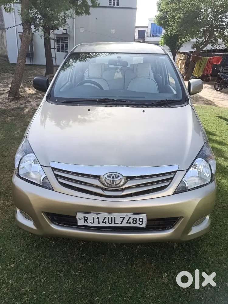 Toyota Innova Diesel 2011
