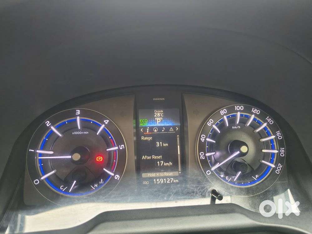 Toyota Innova Crysta 2.8z Automatic, 2016, Diesel