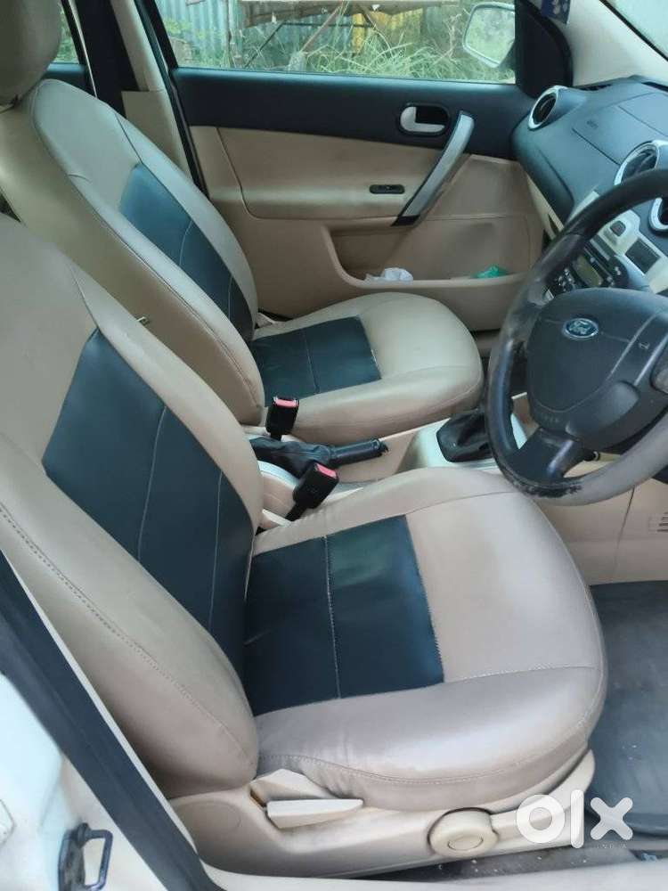 Ford Fiesta Petrol Titanium, 2012, Petrol
