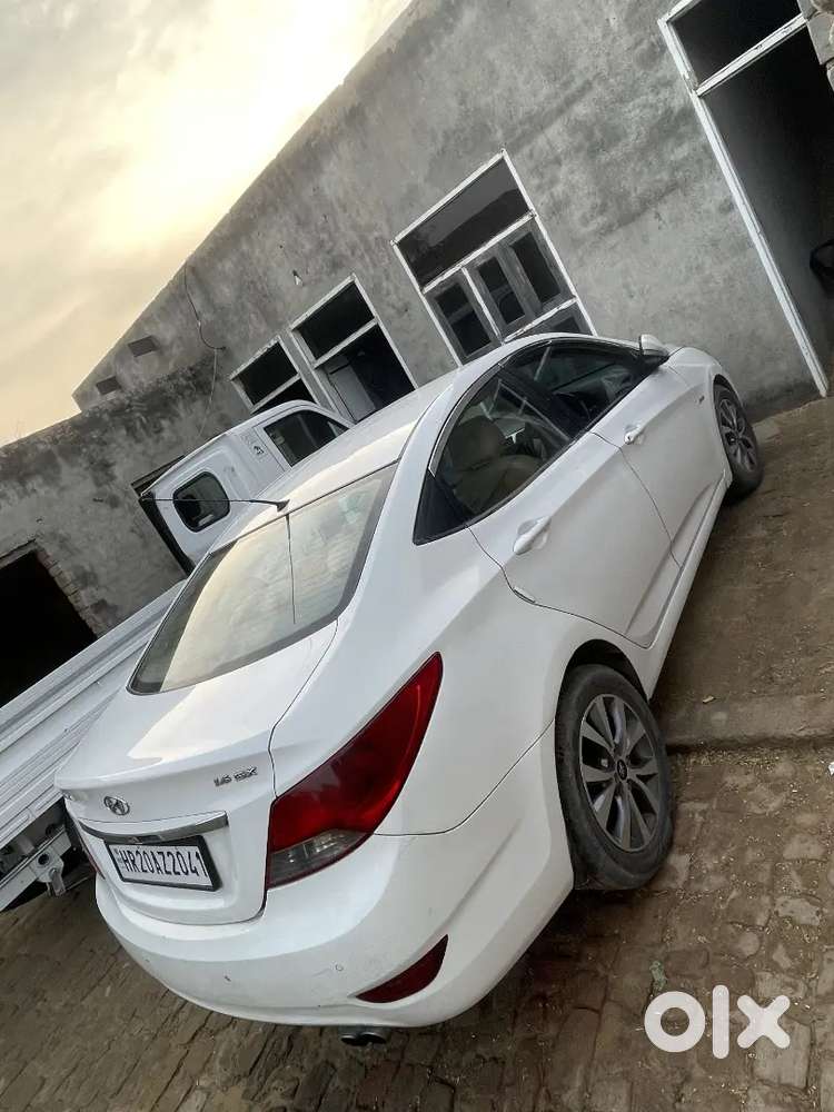 Hyundai Verna 2015 1.6 Crdi