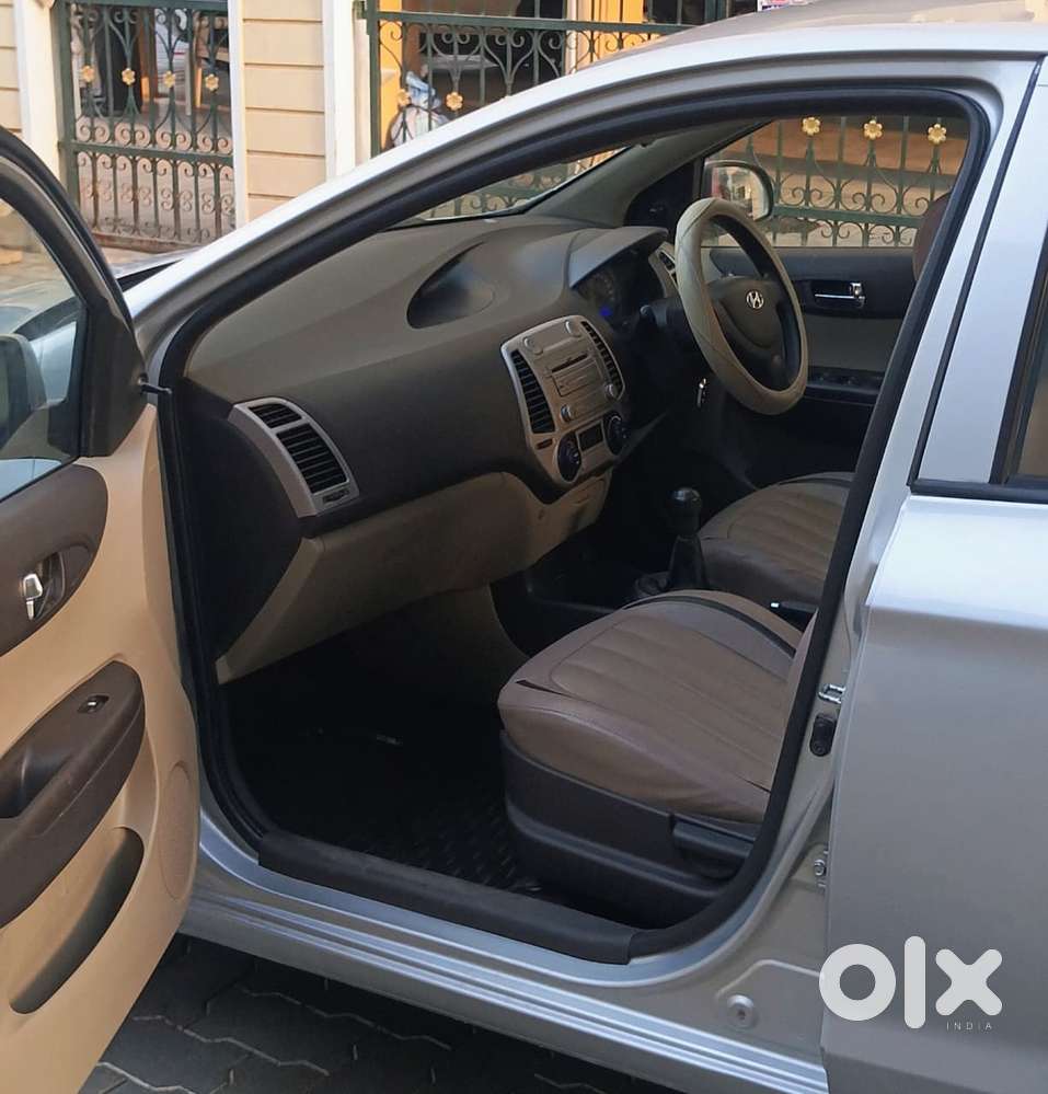 Hyundai I20, 2011, Petrol
