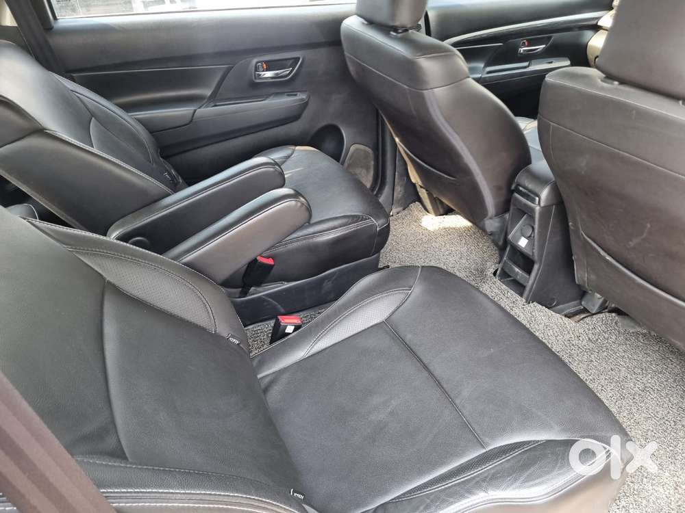 Maruti Suzuki Xl6 1.5 Alpha Mt, 2019, Petrol