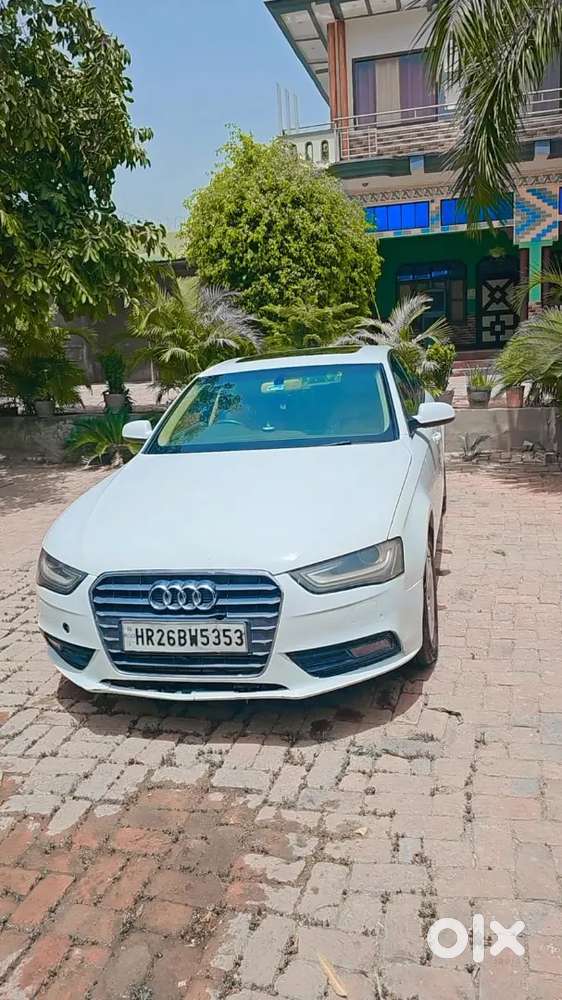 Audi A4 2012 Petrol 121000 Km Driven