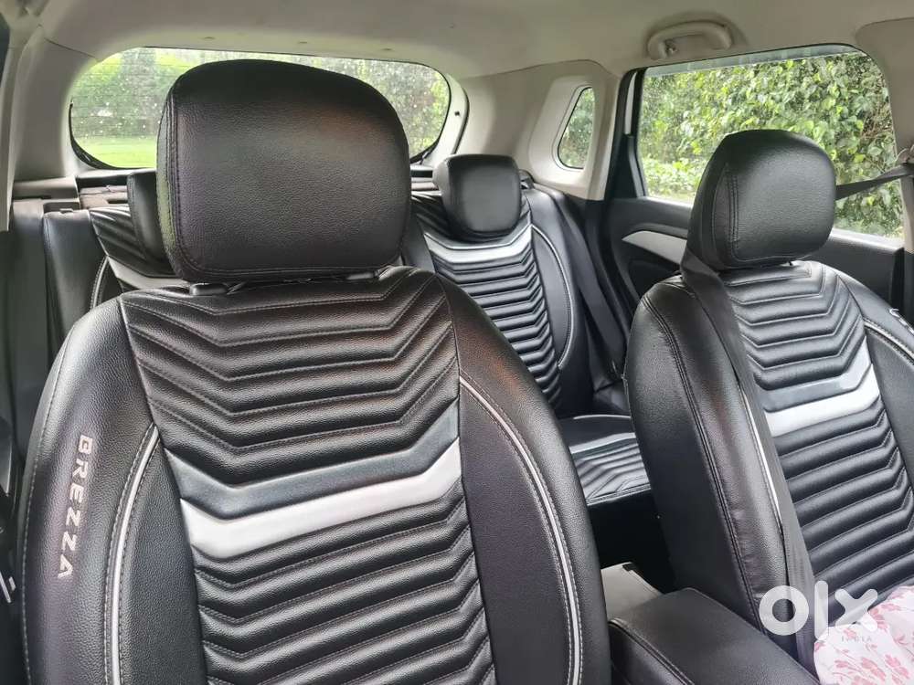 Maruti Suzuki Brezza,hybrid Zxi Automatic (petrol) – Top Model,