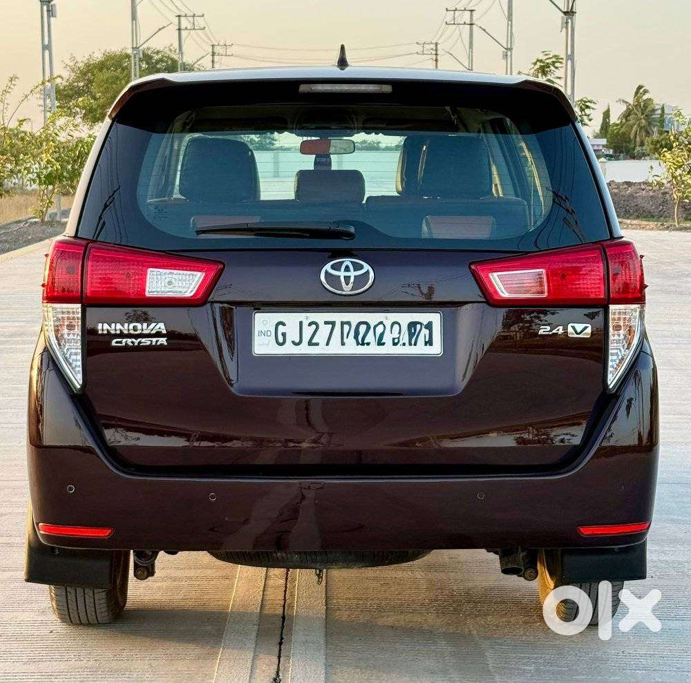 Toyota Innova Crysta 2.4 V 8 Str, 2022, Diesel