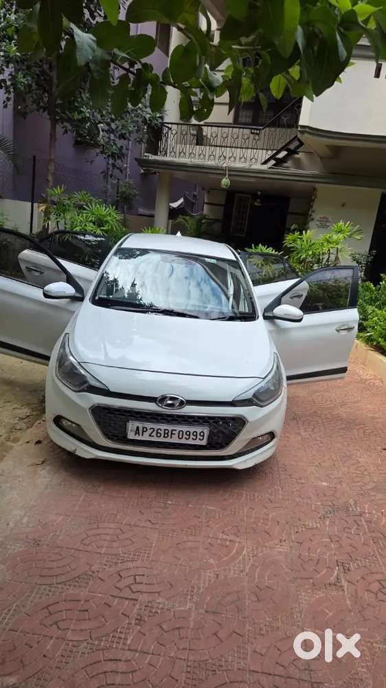 Hyundai I20 Asta 2015 Non Accidental. Perfect Condition