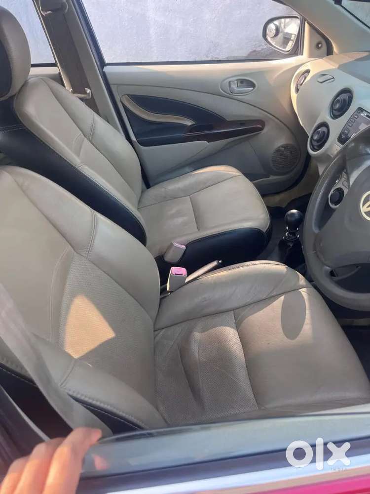 Toyota Etios Liva 2013 Diesel 130000 Km Driven