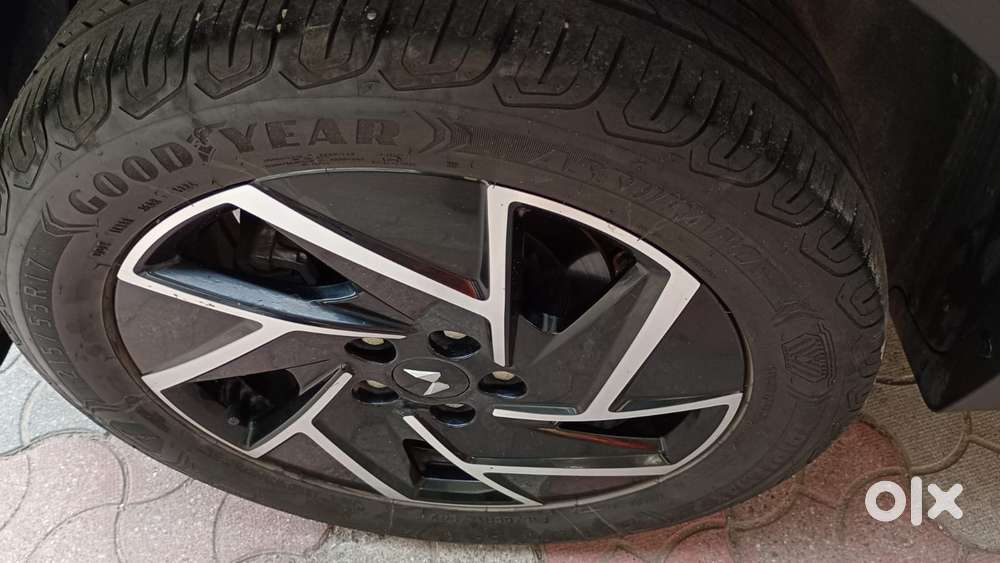 Mahindra Xuv 3xo Ax7 Diesel Mt, 2025, Diesel