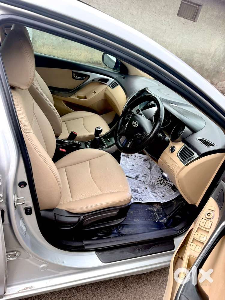 Hyundai Elantra 1.8 Sx Mt, 2013, Petrol