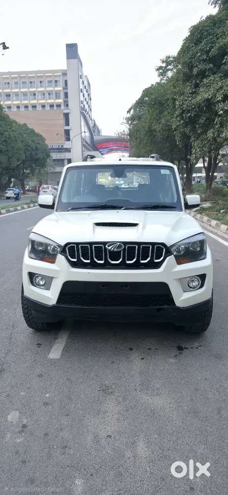 Mahindra Scorpio 2017 Diesel Well Maintained