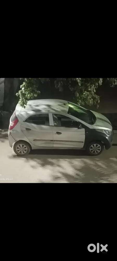 Hyundai Eon 2011 Petrol Well Maintained