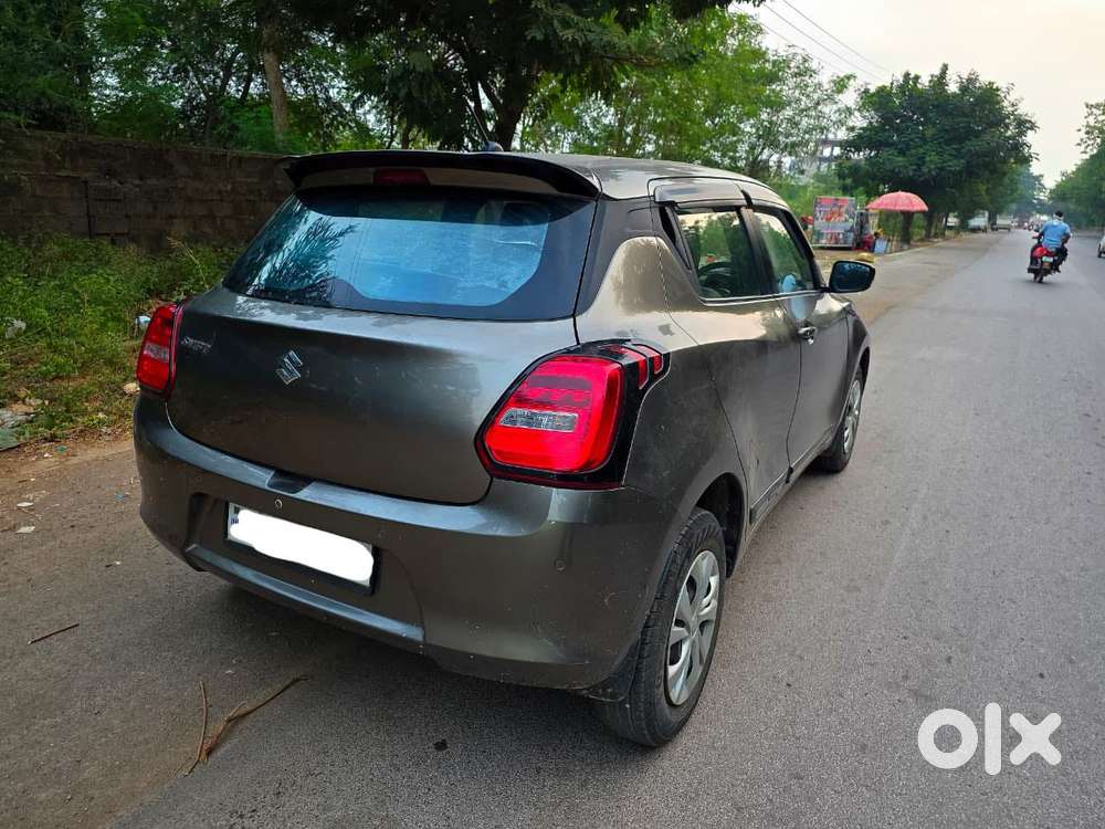 Maruti Suzuki Swift Vxi + Manual, 2022, Petrol